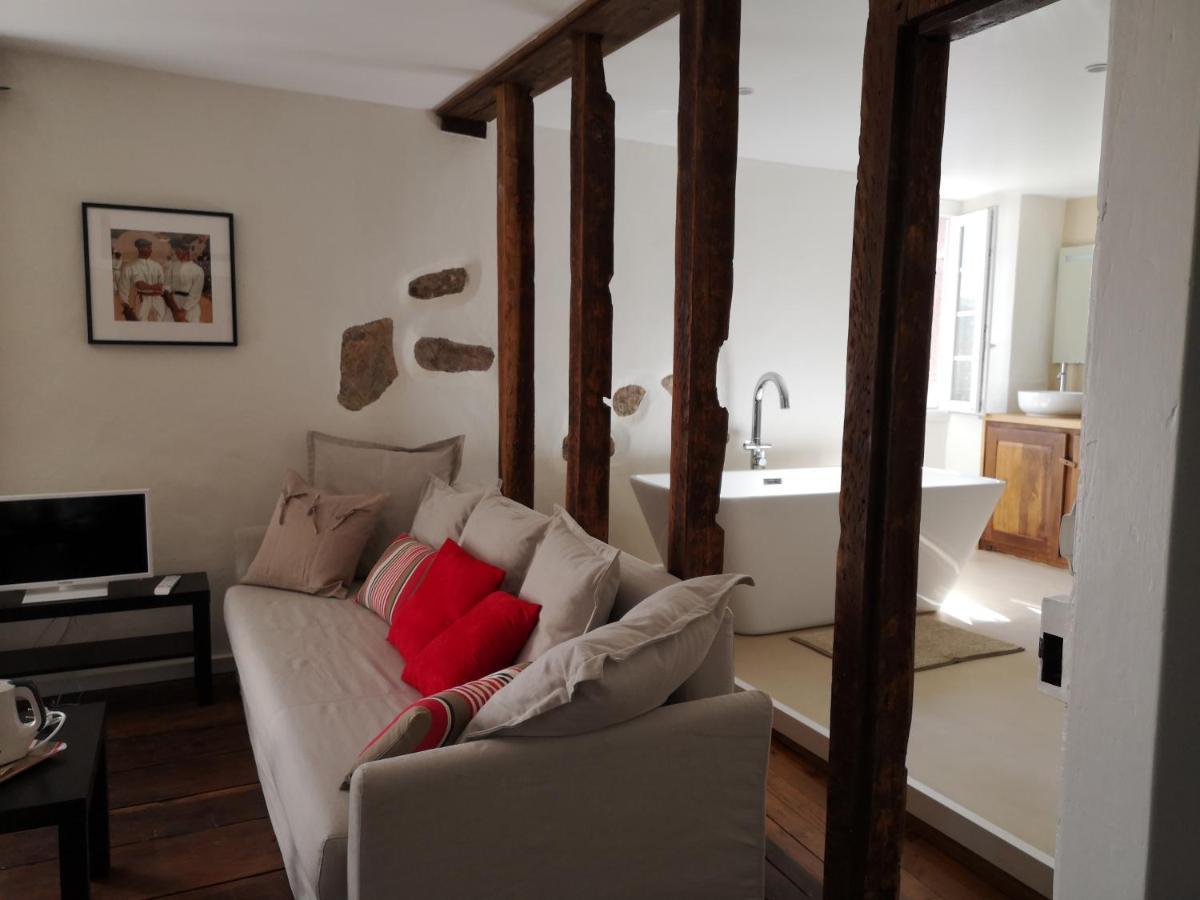 Chalbonia Bed & Breakfast Louhossoa Exterior photo